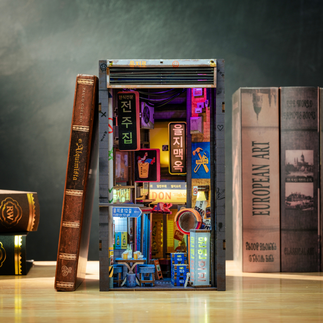 2_a41fb7d8-a49e-4e28-9e71-7bf190714fa4.png Seoul Hipjiro Book Nook Kit - 图片 1
